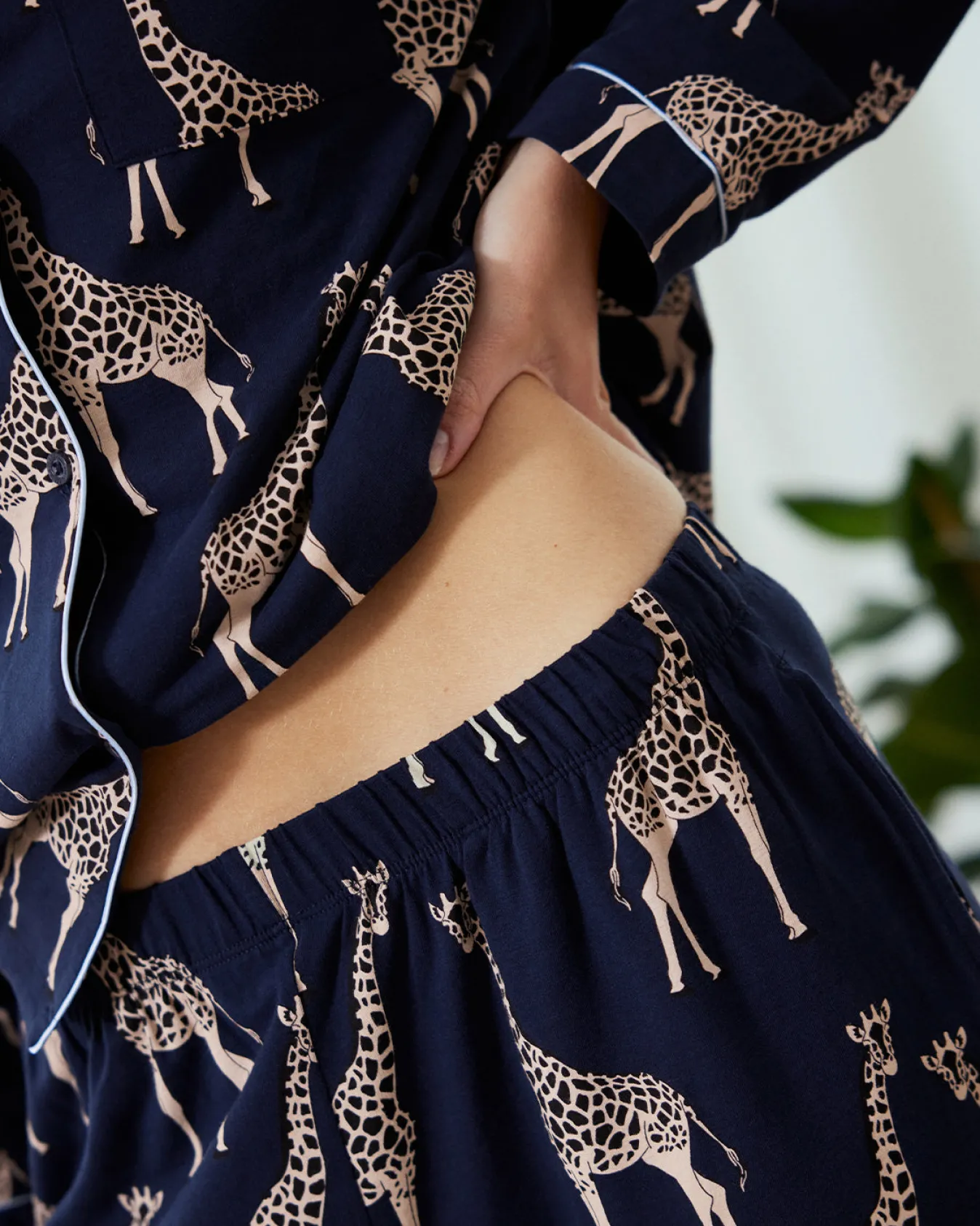 Petite Organic Cotton Giraffe Print Long Pyjama Set - Navy